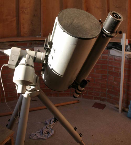 300-мм телескоп системы Ричи-Кретьена.